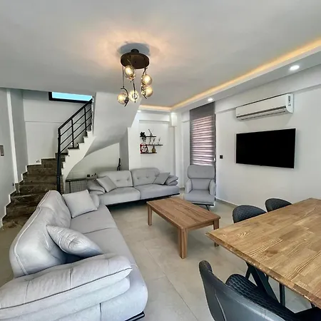 Villa Pachira *